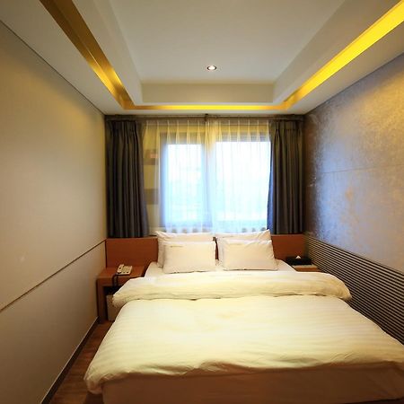 Gallery Tourist Hotel Tongyeong Ngoại thất bức ảnh