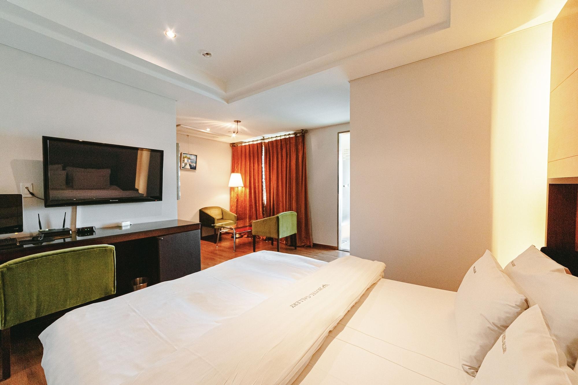 Gallery Tourist Hotel Tongyeong Ngoại thất bức ảnh