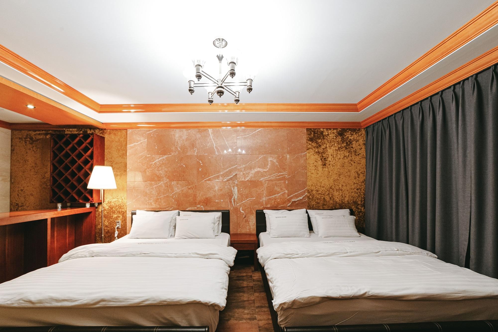 Gallery Tourist Hotel Tongyeong Ngoại thất bức ảnh