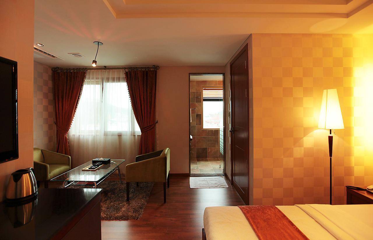 Gallery Tourist Hotel Tongyeong Ngoại thất bức ảnh
